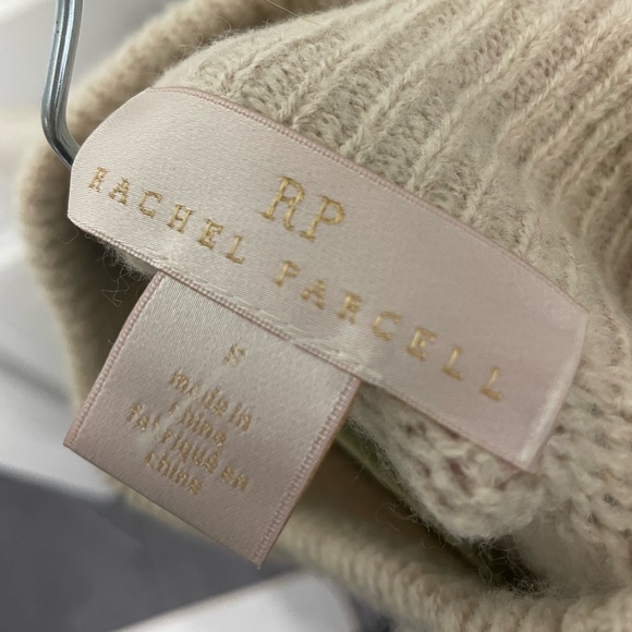 RACHEL PARCELL - Picture 3 of 3